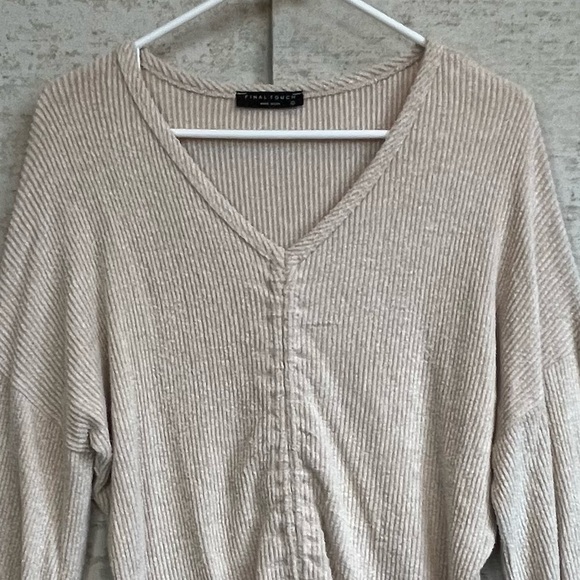 Final Touch Oatmeal Knit Top Sz Large Ruched Front w/ Cinch Tie Stretchy Boho - Picture 2 of 15